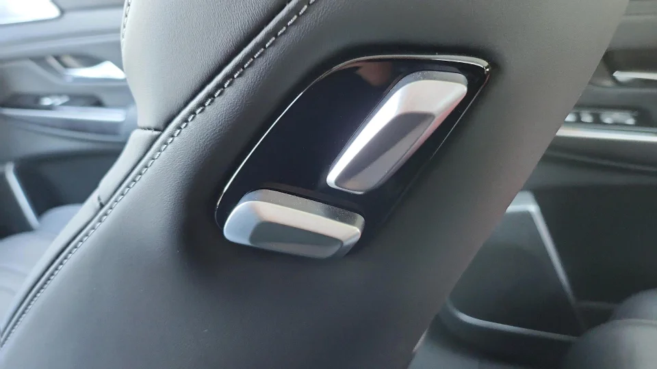 19. Boss Button