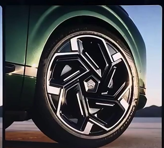 XPENG G9L 21-inch Vortex wheel with Michelin Primacy 5e silent tyre (China launch slide)