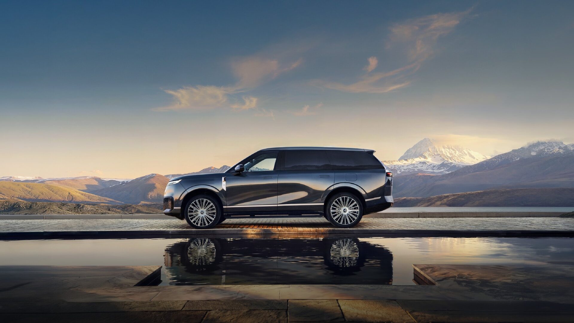XPENG GX urban night exterior lifestyle