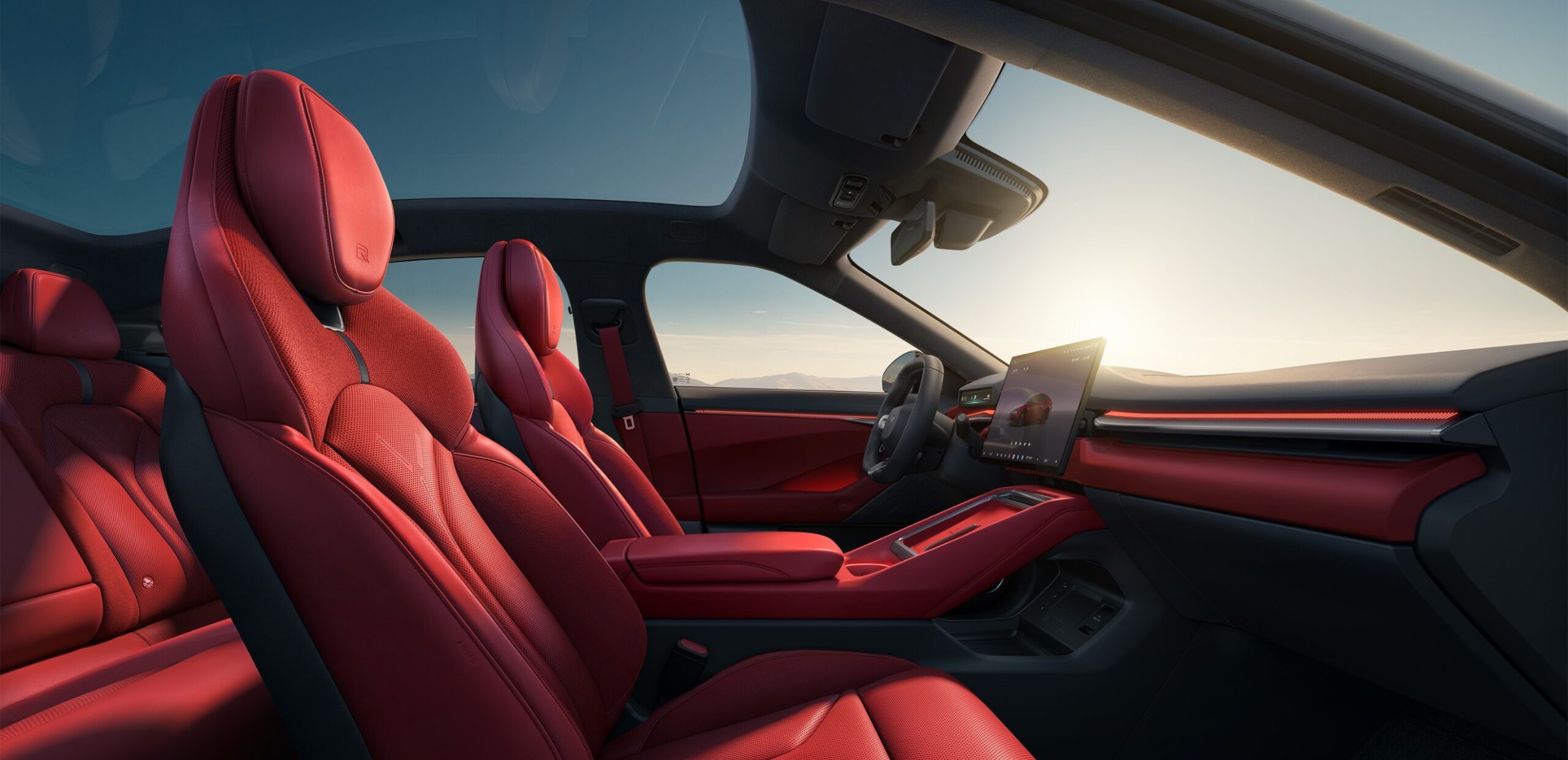 XPENG New P7 cabin in Gravity Red (引力红)